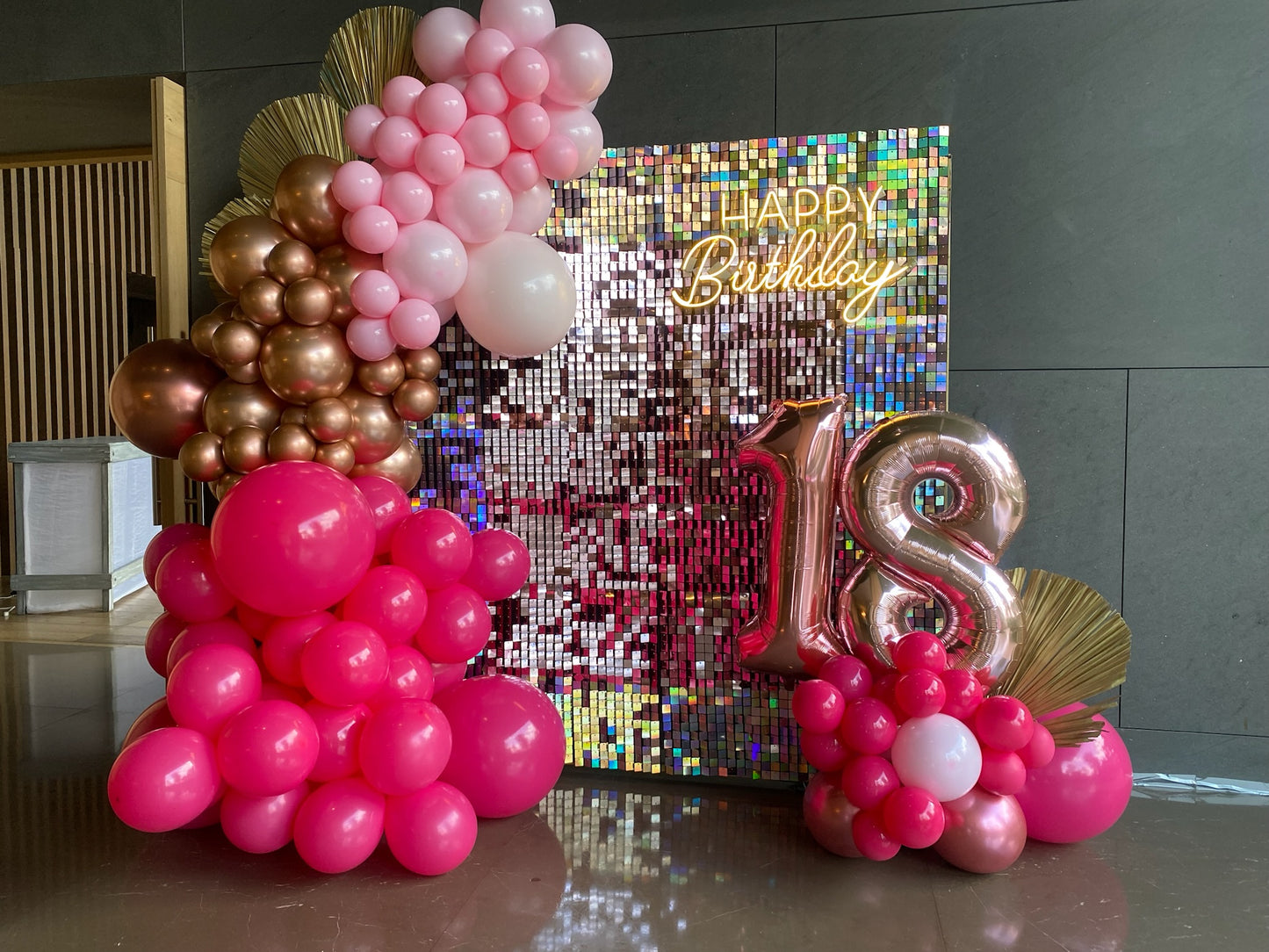 SHIMMER WALL+GUIRNALDA ROSE GOLD