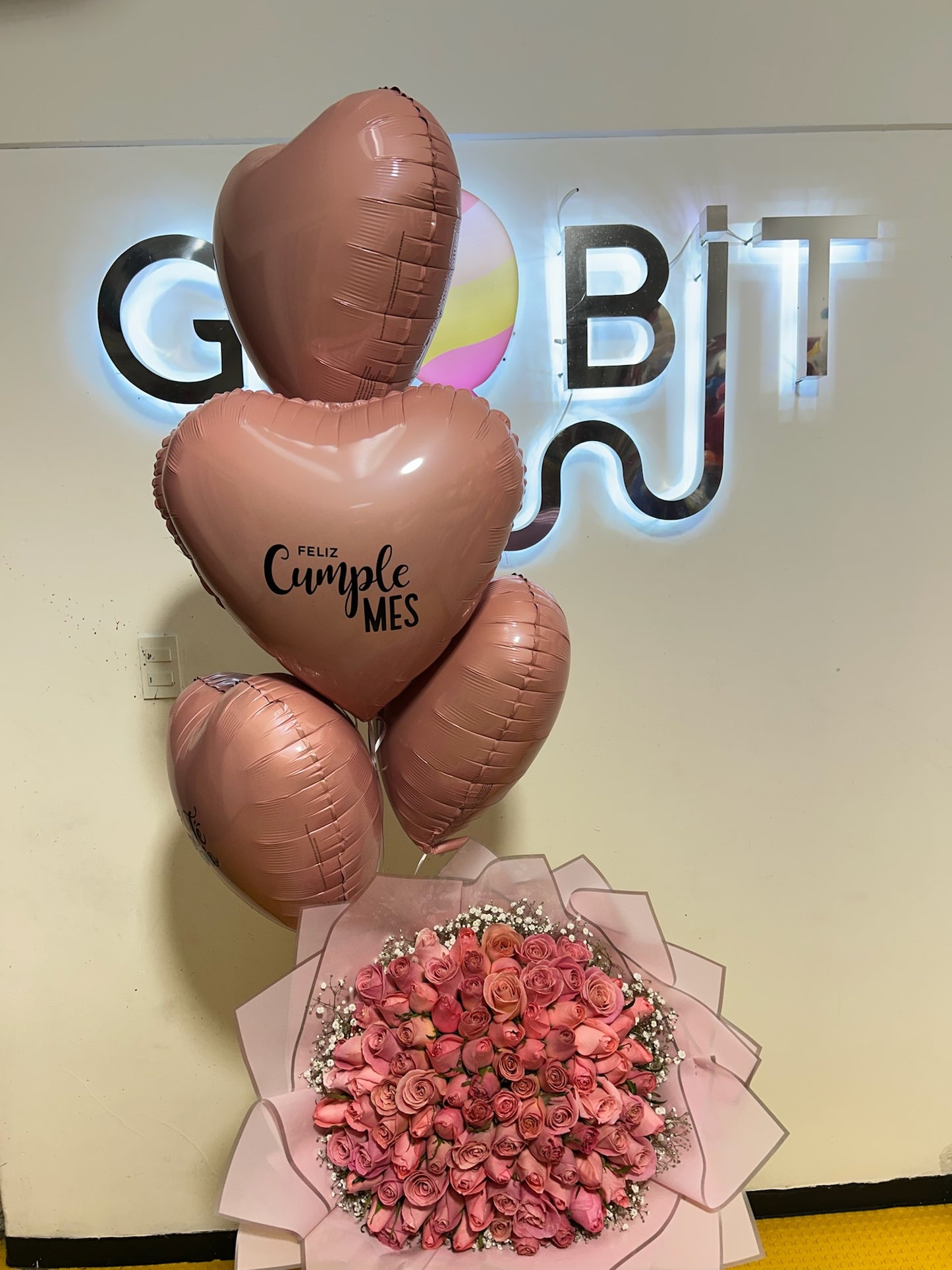 Ramo 50 Rosas+5 Corazones